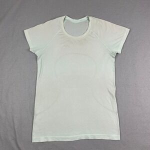 Lululemon Swiftly Womens short Sleeve Shirt 10 light Pullover Crew neck Stretch